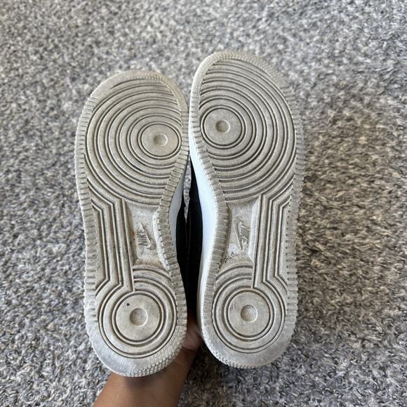 2020 Nike Air Force 1 Black Leather Sneakers Shoe Men's Size US 8.5 - Picture 7 of 8